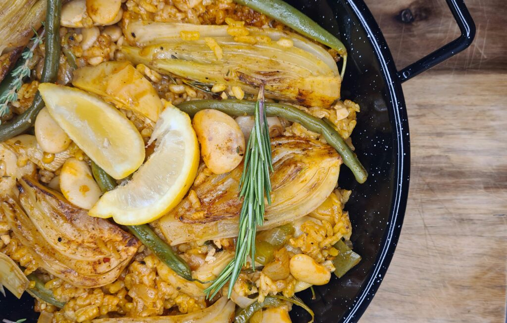 Arroz al Limón con Verduras Asadas y Albahaca Fresca