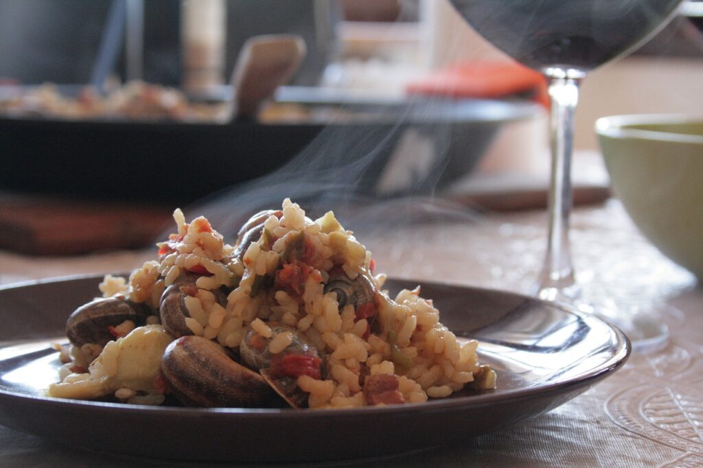 arroz de conejo y caracoles