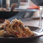 arroz de conejo y caracoles